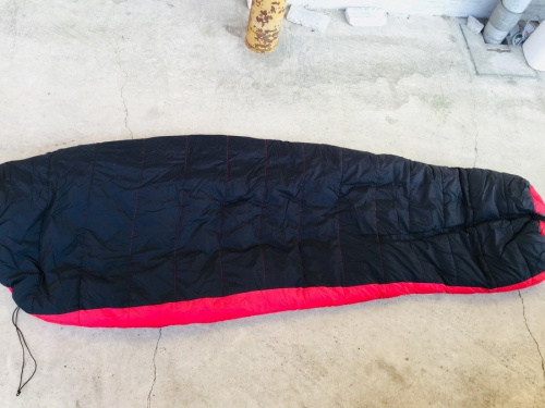 マミー型シュラフのISUKA