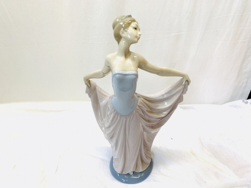 インテリア小物のフィギュリン