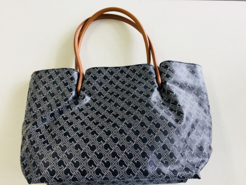 バッグのハンドバッグ