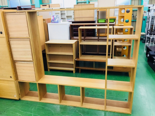 万能収納のスタッキングシェルフ