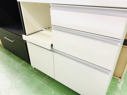 Pamounaの中古家具