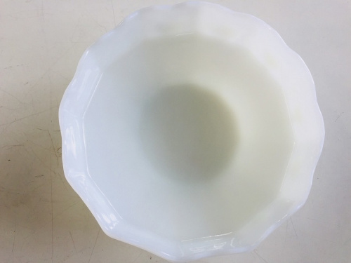 FIRE KINGのフッテッドフルーツボウル