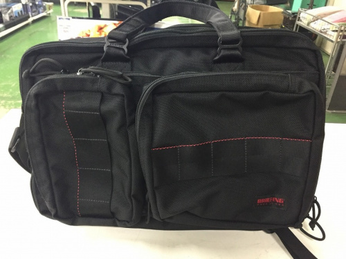 バッグのBRIOEFING