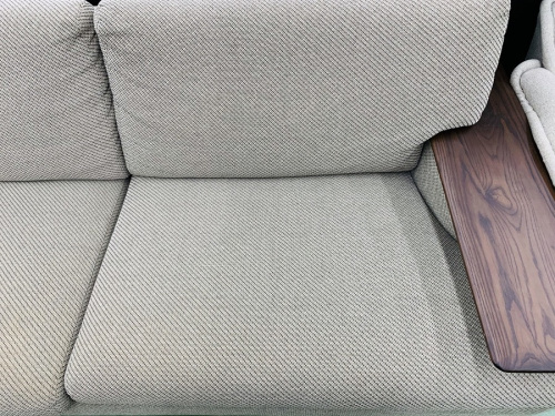 3人掛けソファーのkarimoku