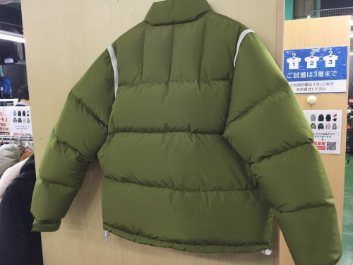 ダウンジャケットのSUNNEI