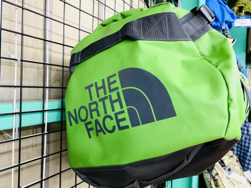 ベースキャンプダッフルのTB50