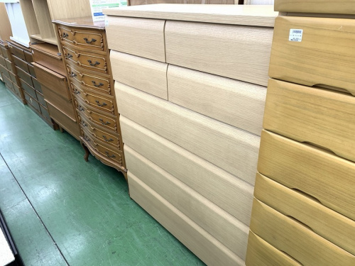 収納家具のチェスト
