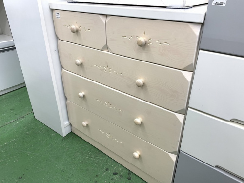 収納家具のチェスト