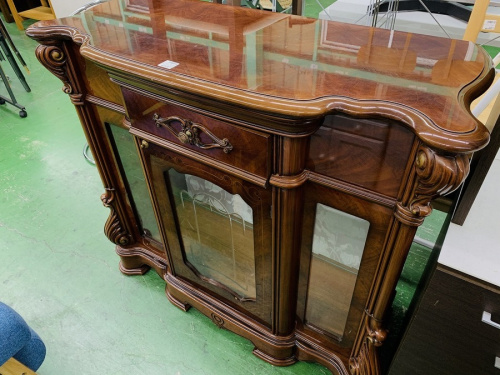 収納家具のアンティーク