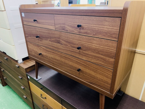 収納家具のチェスト