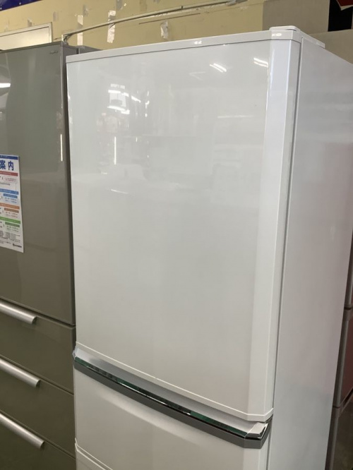 冷蔵庫の3ドア冷蔵庫