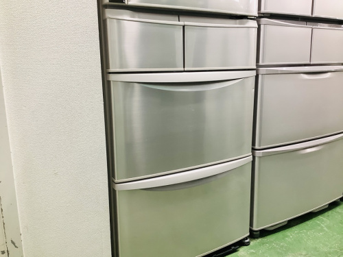 冷蔵庫の5ドア冷蔵庫