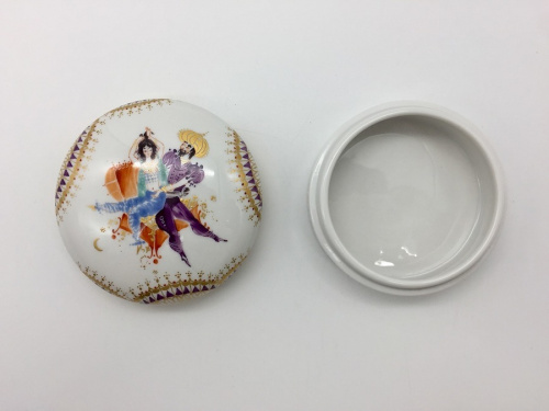 食器の小物入れ