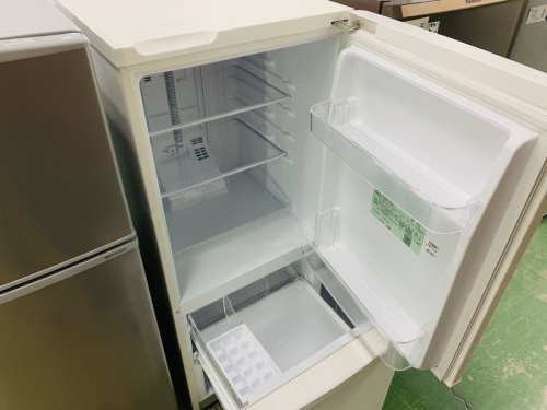 冷蔵庫の2ドア冷蔵庫