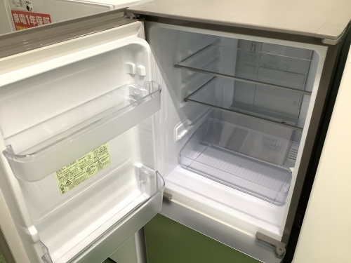 冷蔵庫の2ドア冷蔵庫