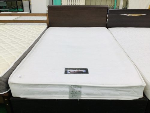 Simmonsの中古家具