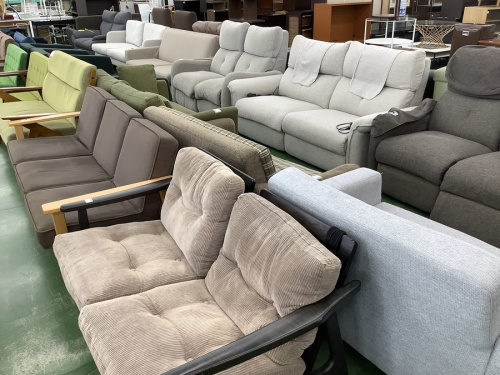サイドテーブルのknot antiques