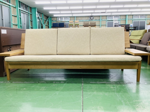 家具のソファ