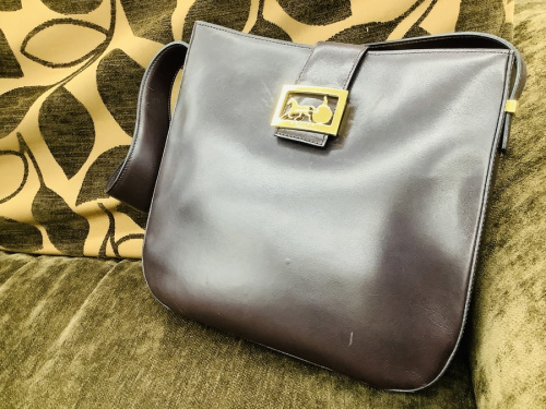 馬車金具ワンショルダーレザーバッグのCELINE