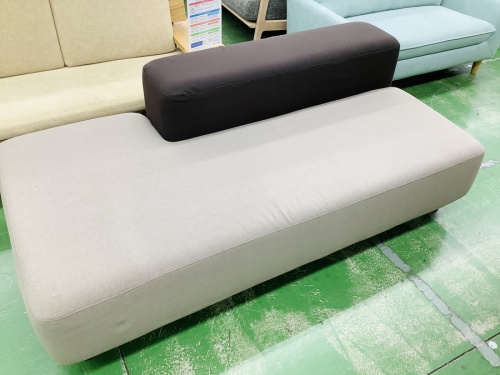 家具のソファ