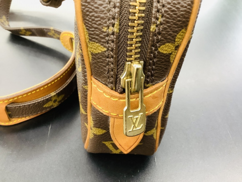 LOUIS VUITTONのモノグラム
