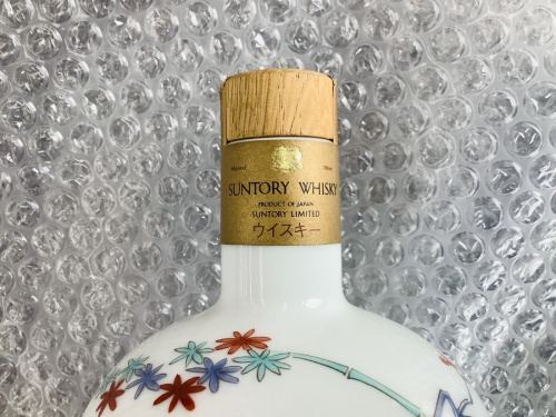 SUNTORYの700ml