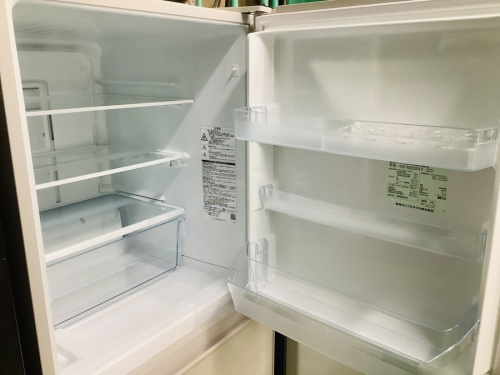 冷蔵庫の3ドア冷蔵庫