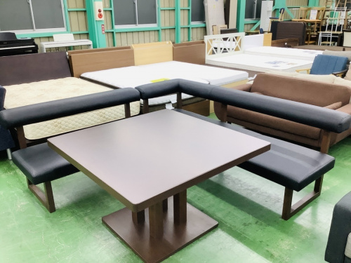 家具のダイニングセット