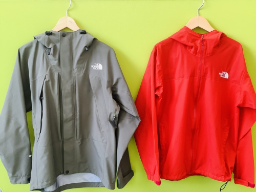 トップスのジャケット