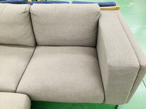 3人掛けソファーのIKEA