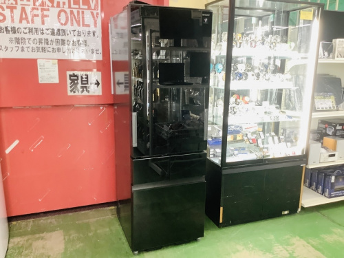 キッチン家電の冷蔵庫