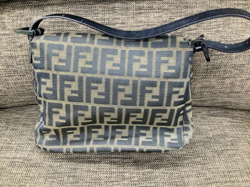 バッグのFENDI
