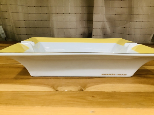 アッシュトレイのHERMES