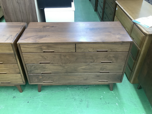 チェストのローチェスト