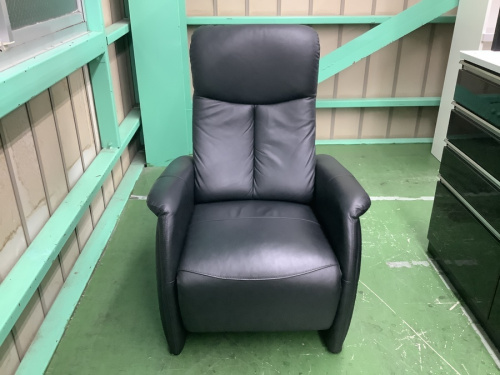 イスの電動リクライニングチェアー