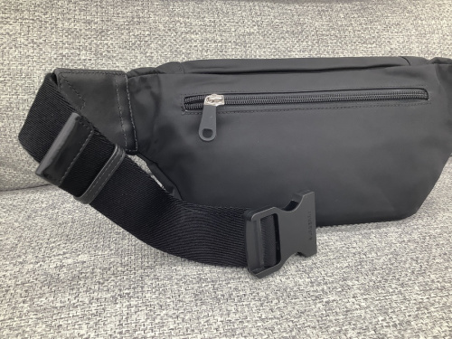 バッグのロゴディテール ECONYLソニーバムバッグ