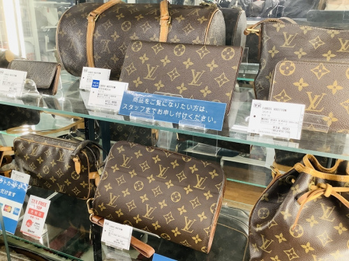 ベルトのインターロッキングGバックル