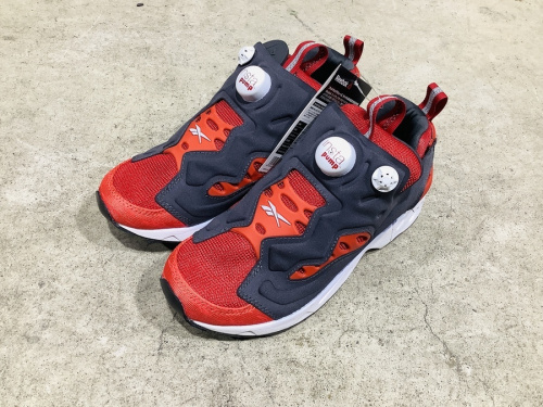 NIKEのリーボック