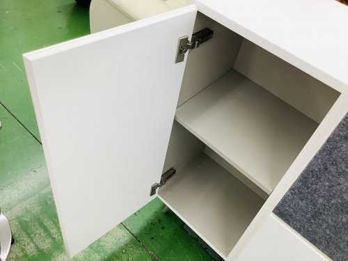 万能収納のサイドボード