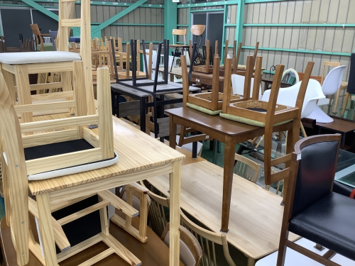 ダイニングテーブルの無印良品