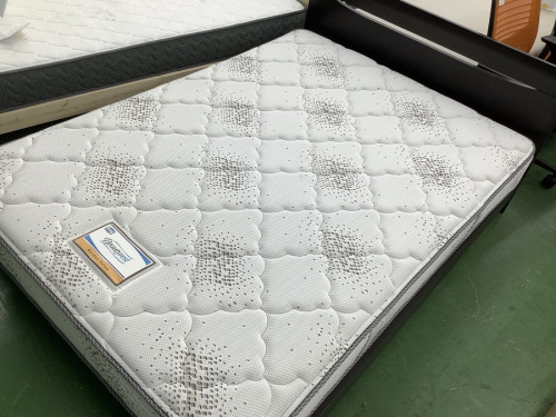 生活家具のベッド
