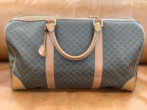 ボストンバッグのCELINE