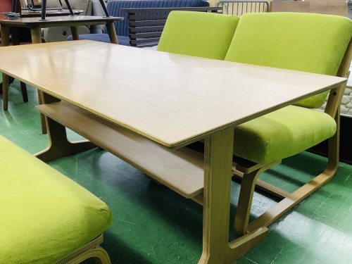 無印良品のリビングでもダイニングでもつかえる