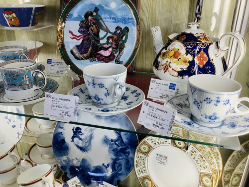 ポットスタンドのLE CREUSET