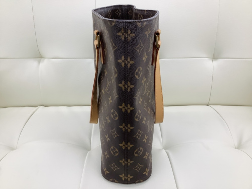 ショルダートートバッグのLOUIS VUITTON