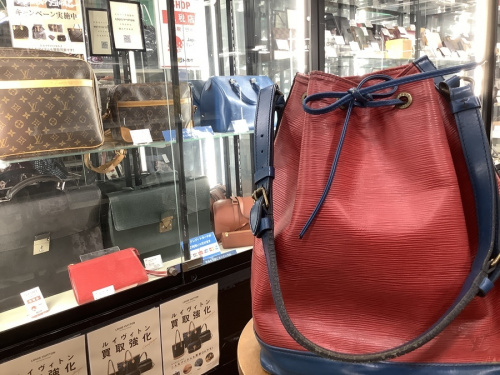 バッグ・財布のバッグ