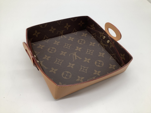 ブランド・ラグジュアリーのファッション小物