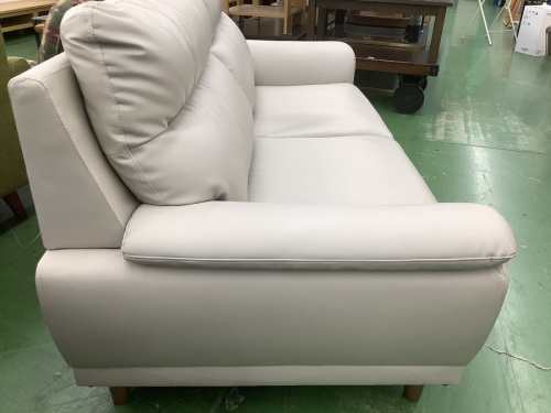 3人掛けソファーのホワイト