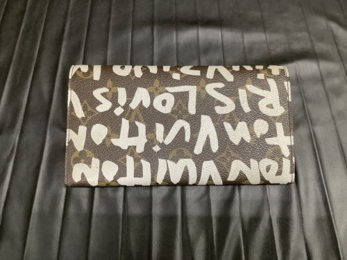 ロングウォレットのLOUIS VUITTON