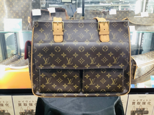バッグのショルダーバッグ